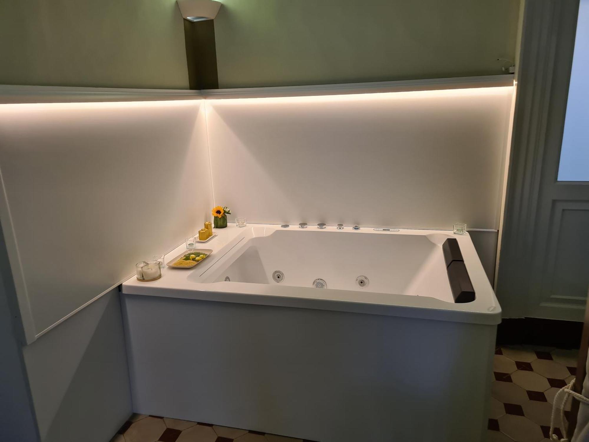 Toscano Palace Luxury Rooms Catania Exterior photo